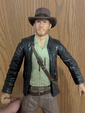 Indiana Jones Talking Action Figure Whip Action Indy w/ Sounds & Phrases 12"
